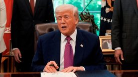 Donald Trump, ABD'de ilaç fiyatlarını yüzde 80'e kadar düşürecek kararnameye imza atacak